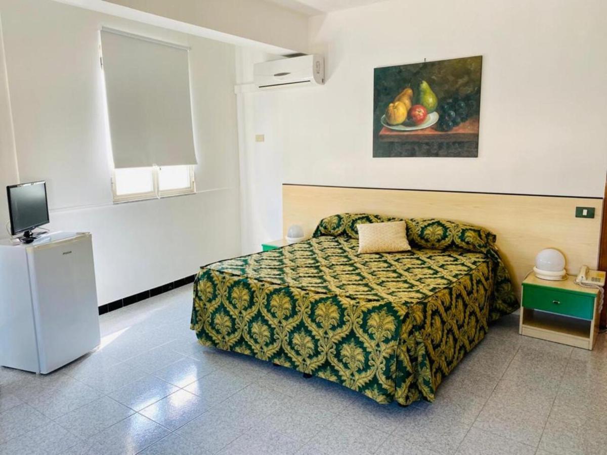 Hotel Franco Il Conte à Bagheria Extérieur photo